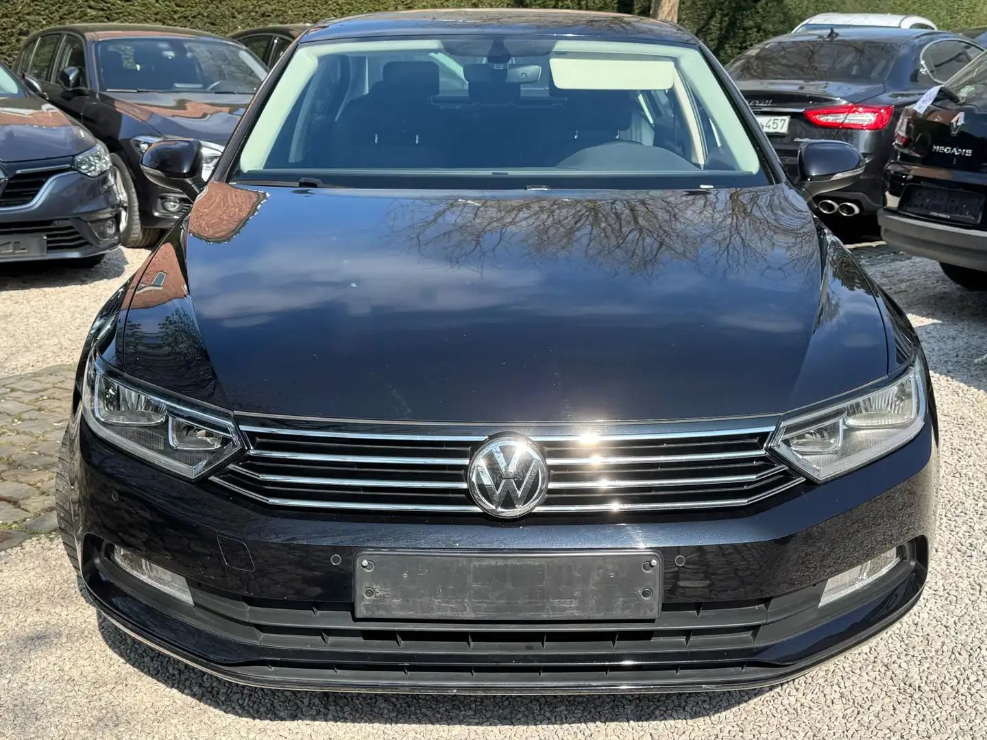 Volkswagen Passat 2016 - 85000KM - EUR6 - Navi - GARANTIE! Zwart - 1