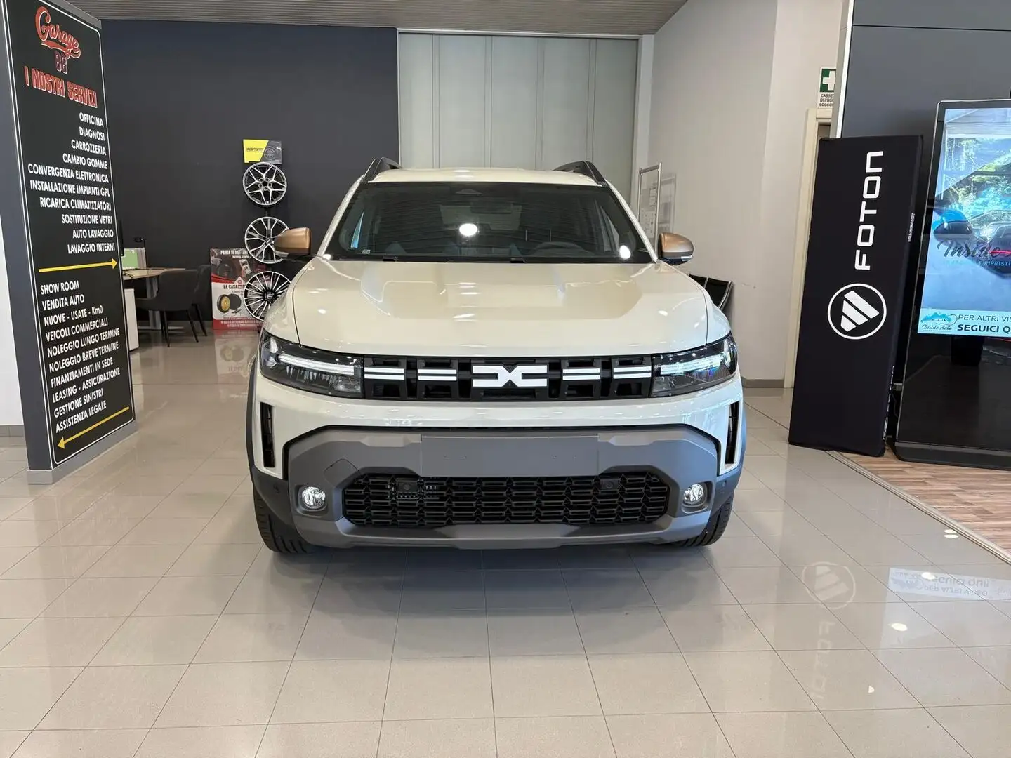 Dacia Duster 1.0 Extreme Eco-g 100cv Grigio - 2