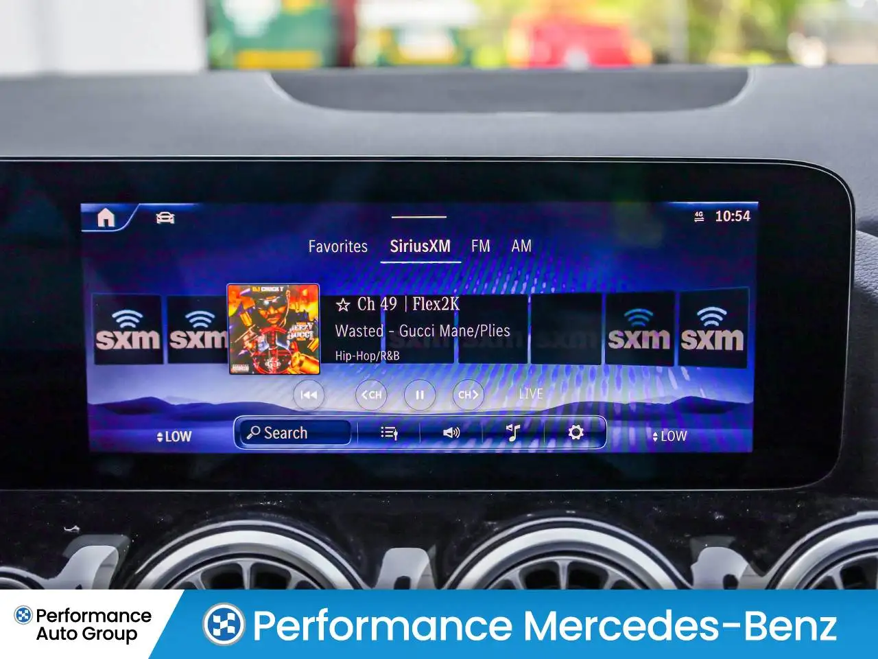Mercedes-Benz GLA снимка Mercedes-Benz GLA