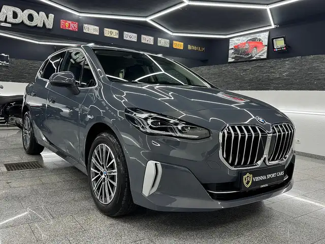 BMW 218 i Active Tourer Aut.*Individual*Top-Ausstattung...