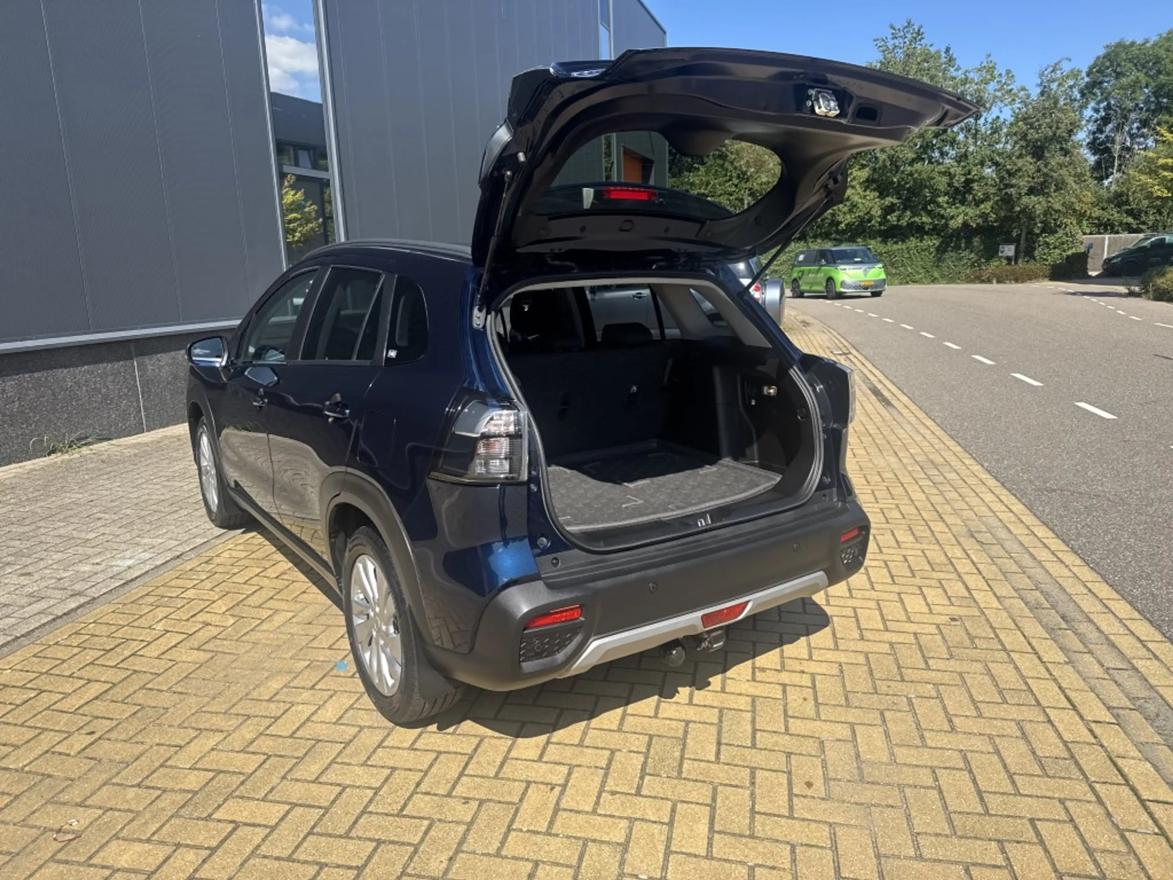 Suzuki S-Cross 1.4 Boosterjet Style Smart Hybrid — photo 4