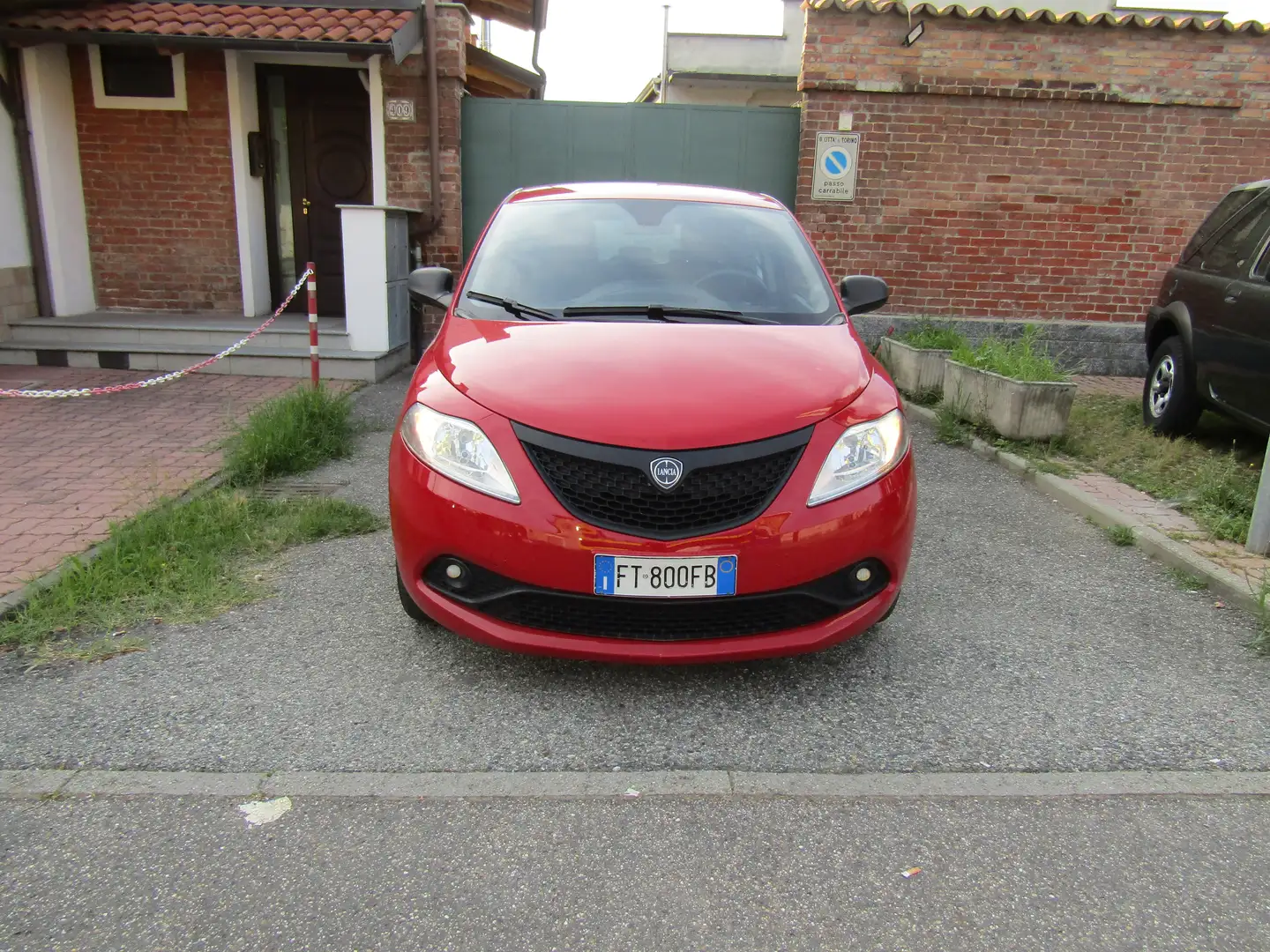 Lancia Ypsilon 1.2 70CV "64.400 km" GPL casa madre, Bluetooth Rosso - 2