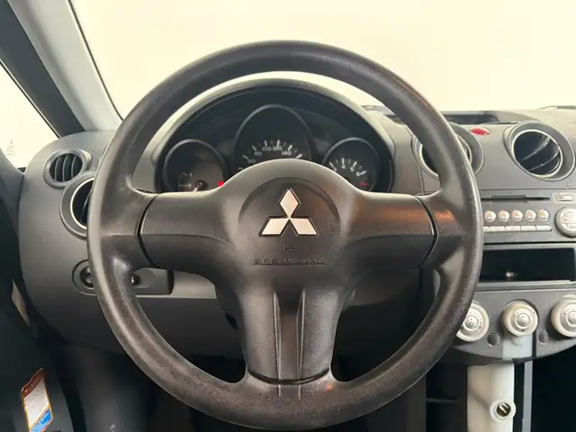 Mitsubishi Colt view 10