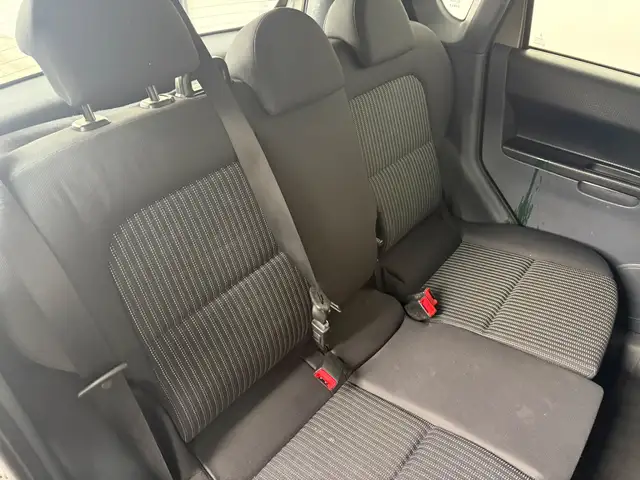 Mitsubishi Colt view 19