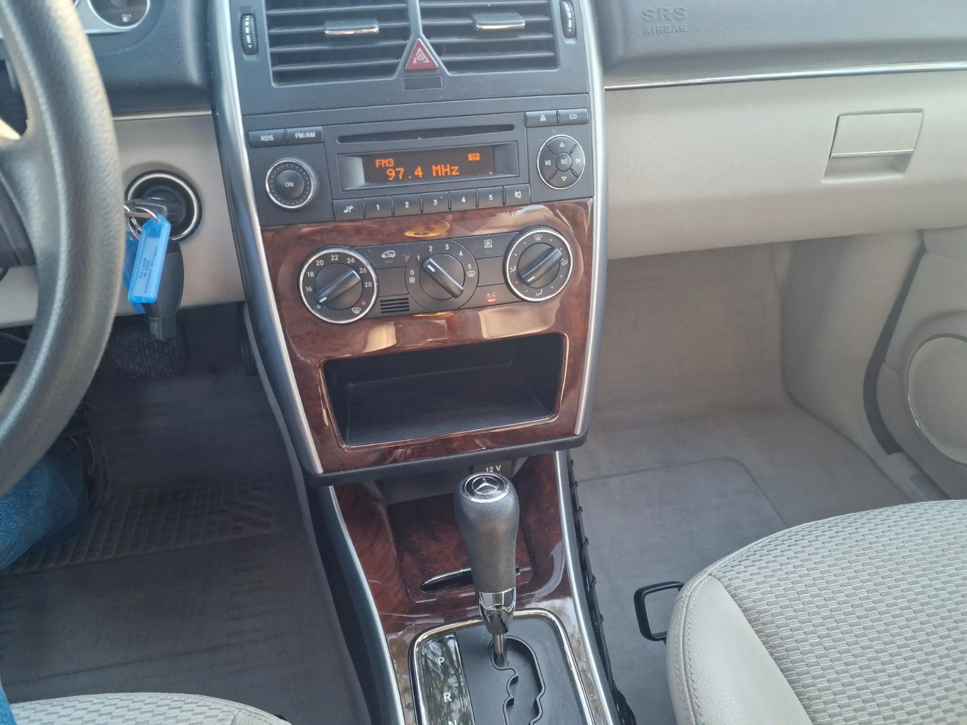 Mercedes-Benz B 200 / Automatik/Klima/Scheckheft gepfl. — photo 9