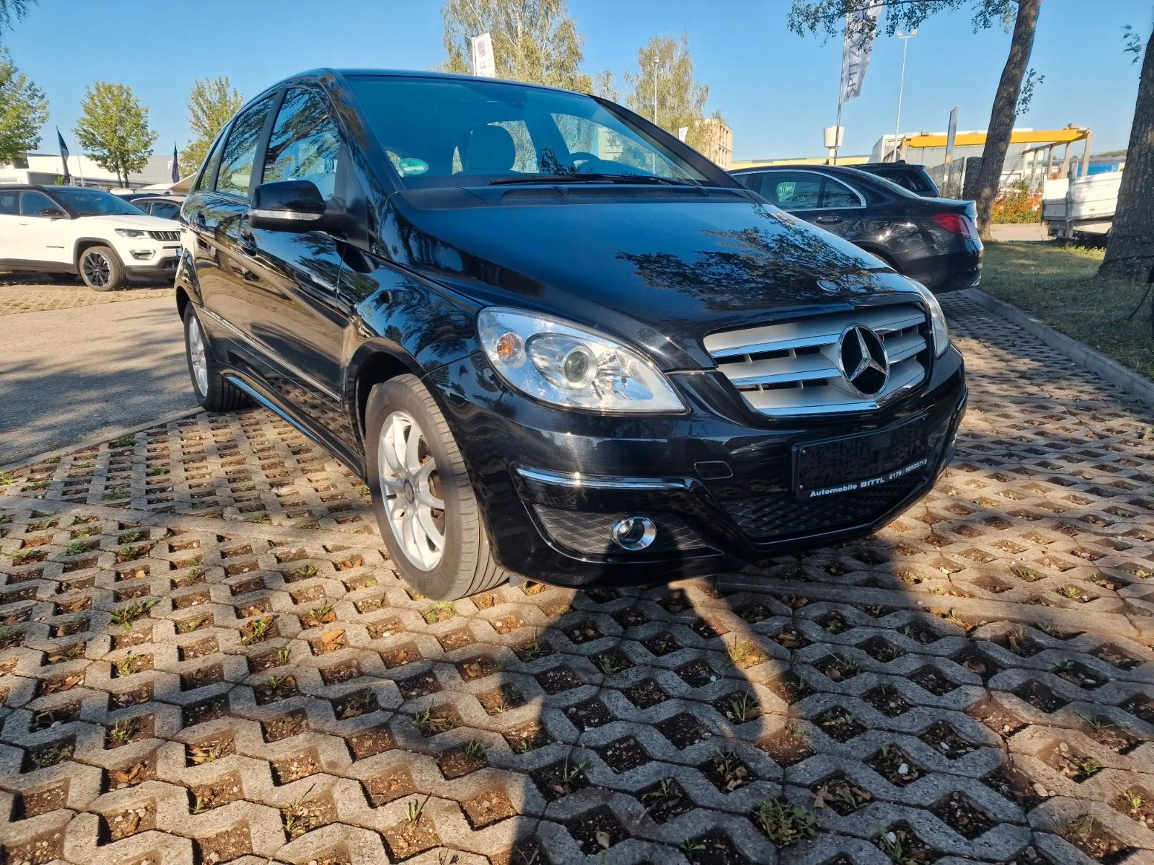 Mercedes-Benz B 200 / Automatik/Klima/Scheckheft gepfl. — photo 2