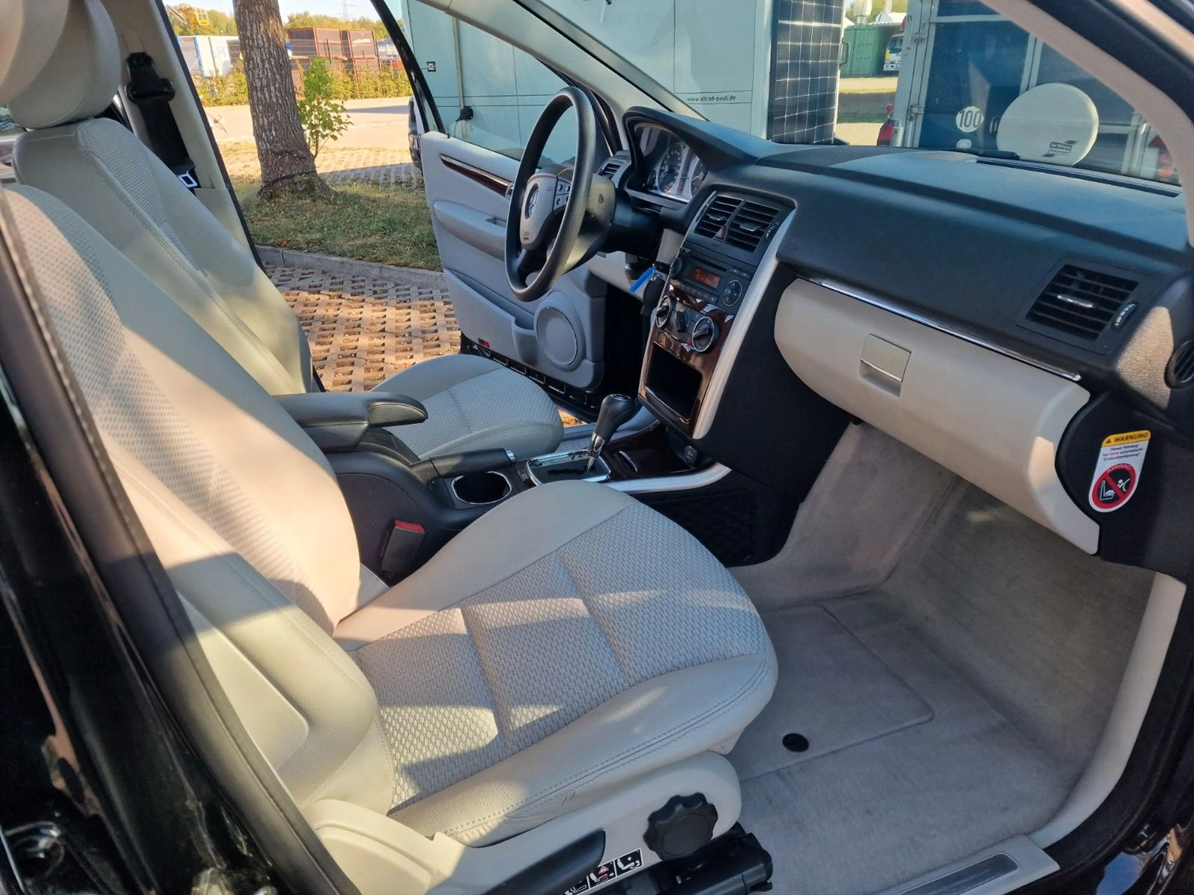 Mercedes-Benz B 200 / Automatik/Klima/Scheckheft gepfl. — photo 15