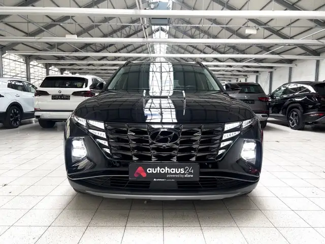 Hyundai Tucson view 2