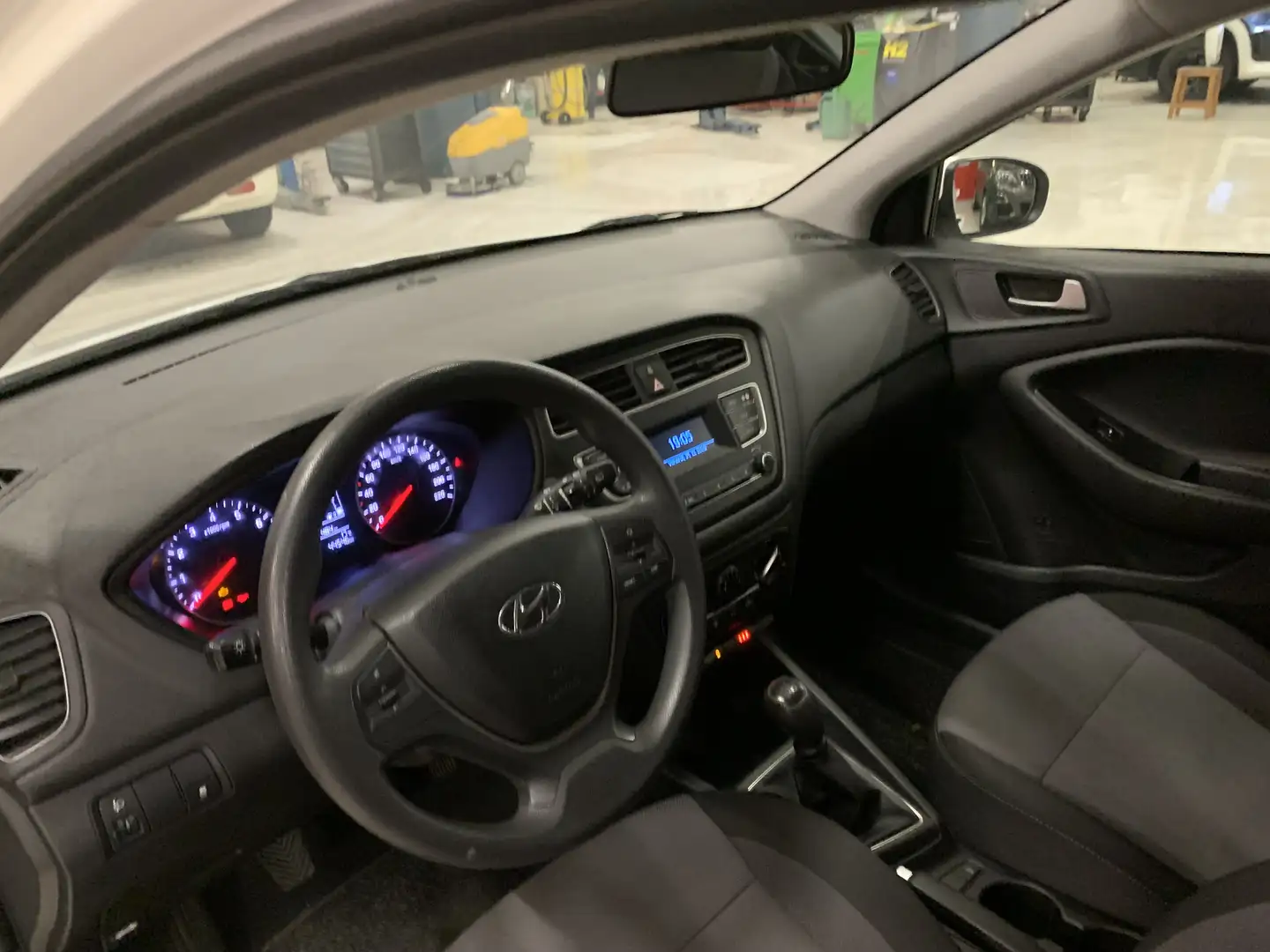 Hyundai i20 5p 1.2 mpi Advanced 75cv - 2
