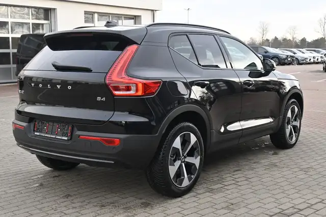 Volvo XC40 view 5