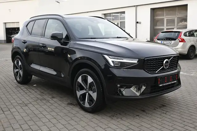 Volvo XC40 view 7