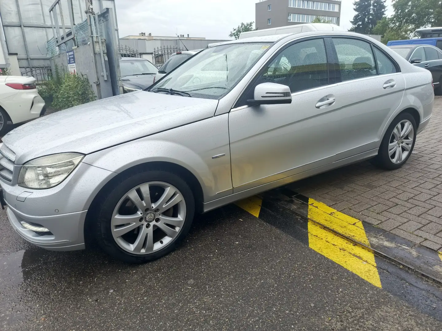 Mercedes-Benz 220 - 2