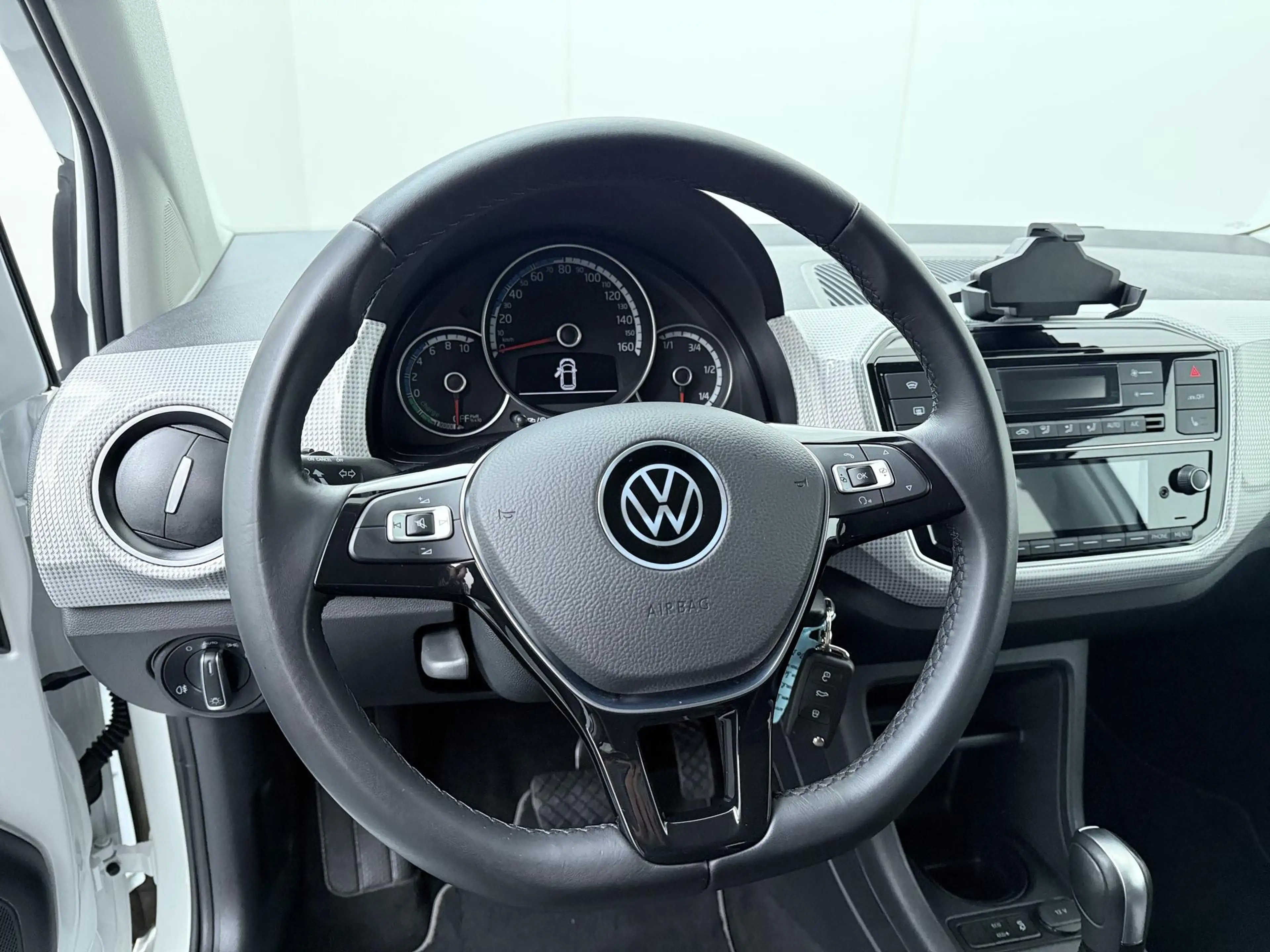 Volkswagen e-up! e-up! | 83 PK | SoH 89% | Automaat | Achteruitrijc — photo 9