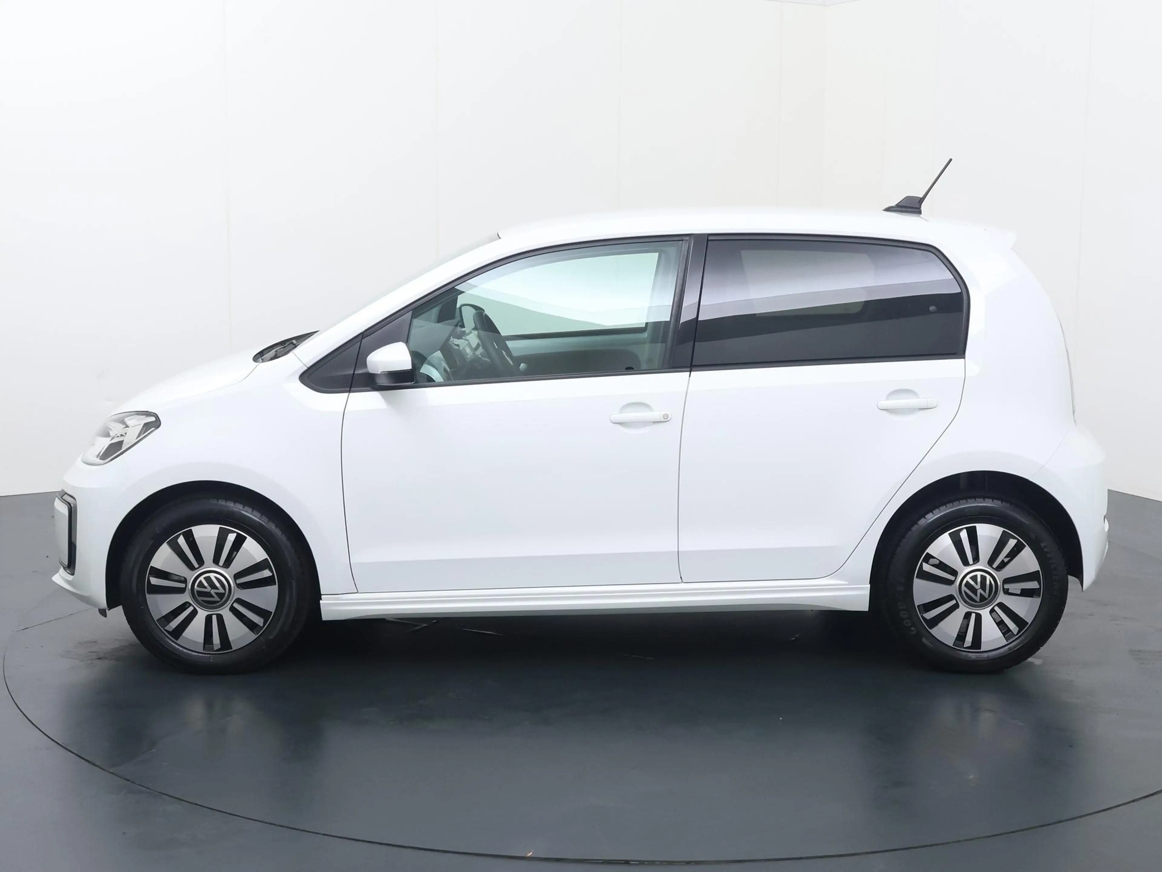 Volkswagen e-up! e-up! | 83 PK | SoH 89% | Automaat | Achteruitrijc — photo 2
