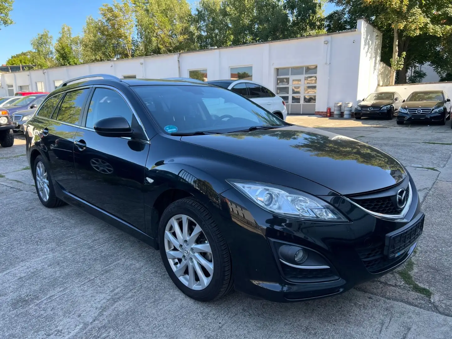Mazda 6 Kombi 2.0 Active, 8x Bereift, 1. HAND, TÜV Schwarz - 1