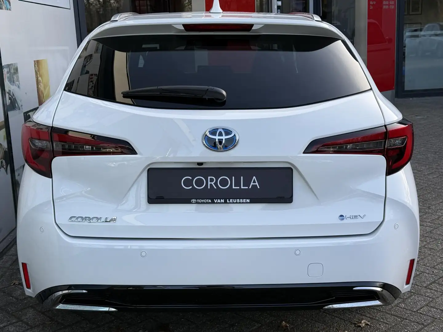 Toyota Corolla Touring Sports Hybrid 140 Business Plus NIEUW DIRE Wit - 2