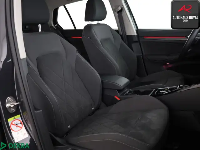 Volkswagen Golf view 11