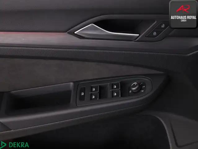 Volkswagen Golf view 14