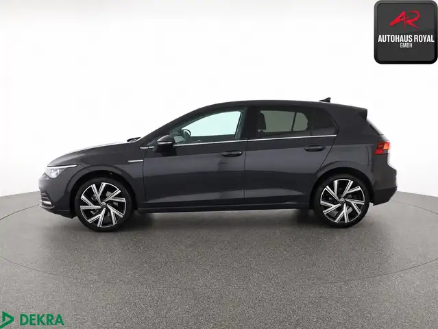 Volkswagen Golf view 2