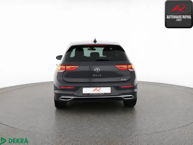 Volkswagen Golf view 4