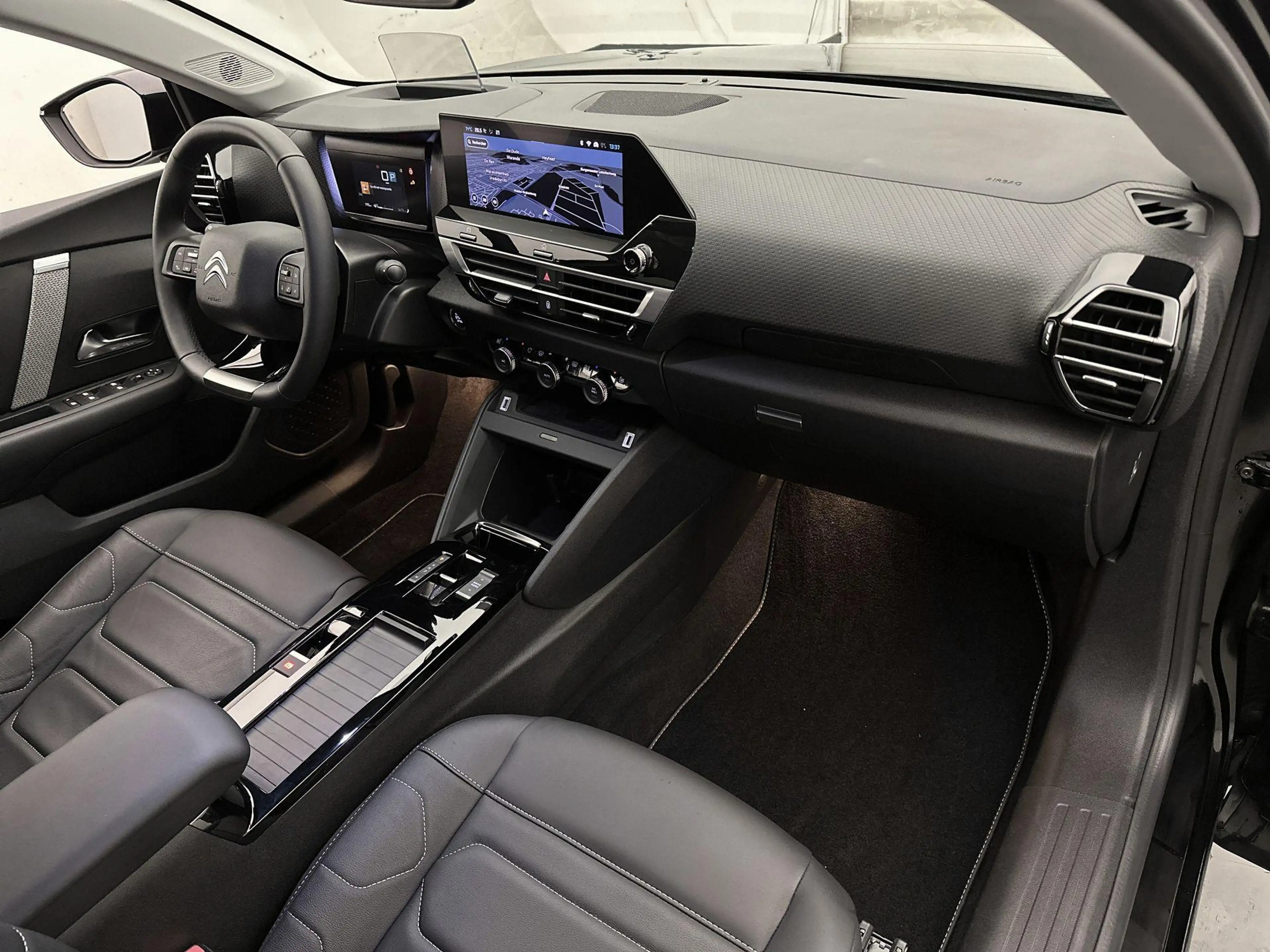 Citroen C4 X Shine 130 pk Automaat | Navigatie | Achteruitrijca — photo 12