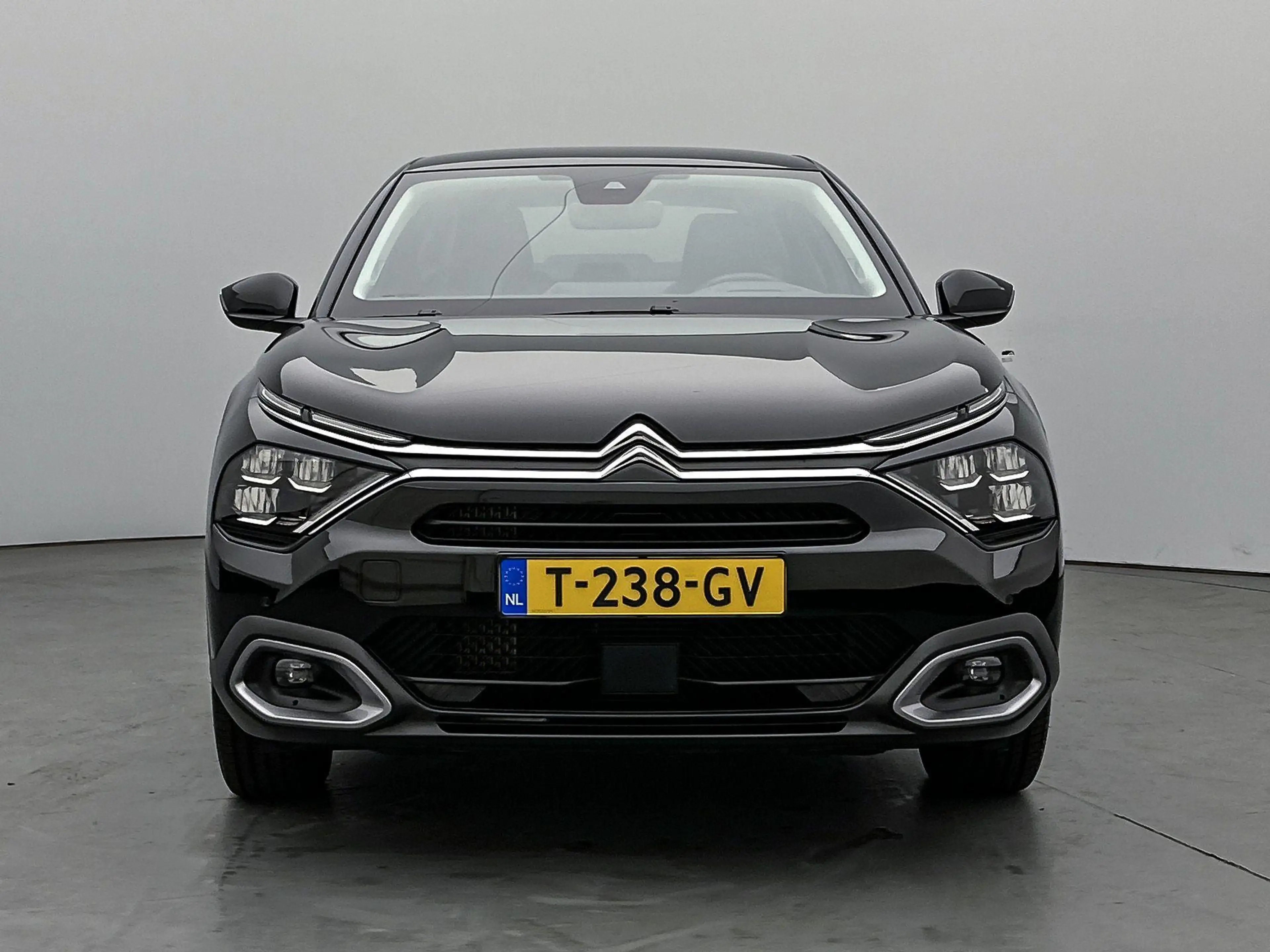 Citroen C4 X Shine 130 pk Automaat | Navigatie | Achteruitrijca — photo 4