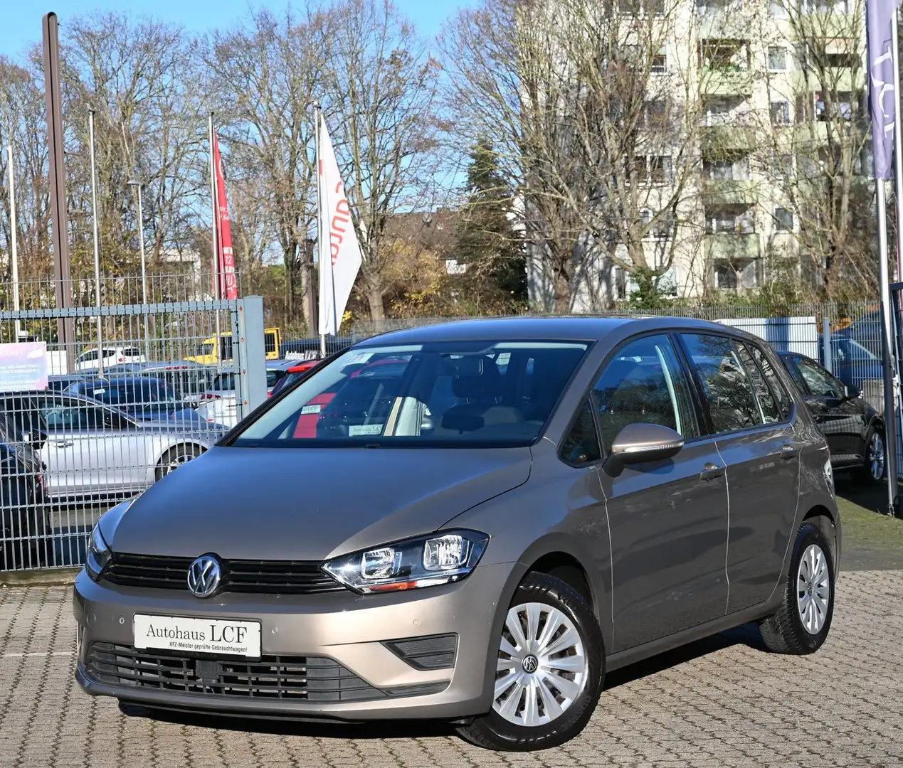 Volkswagen Golf Sportsvan VII 1.2 TSI Klima Gold - 2