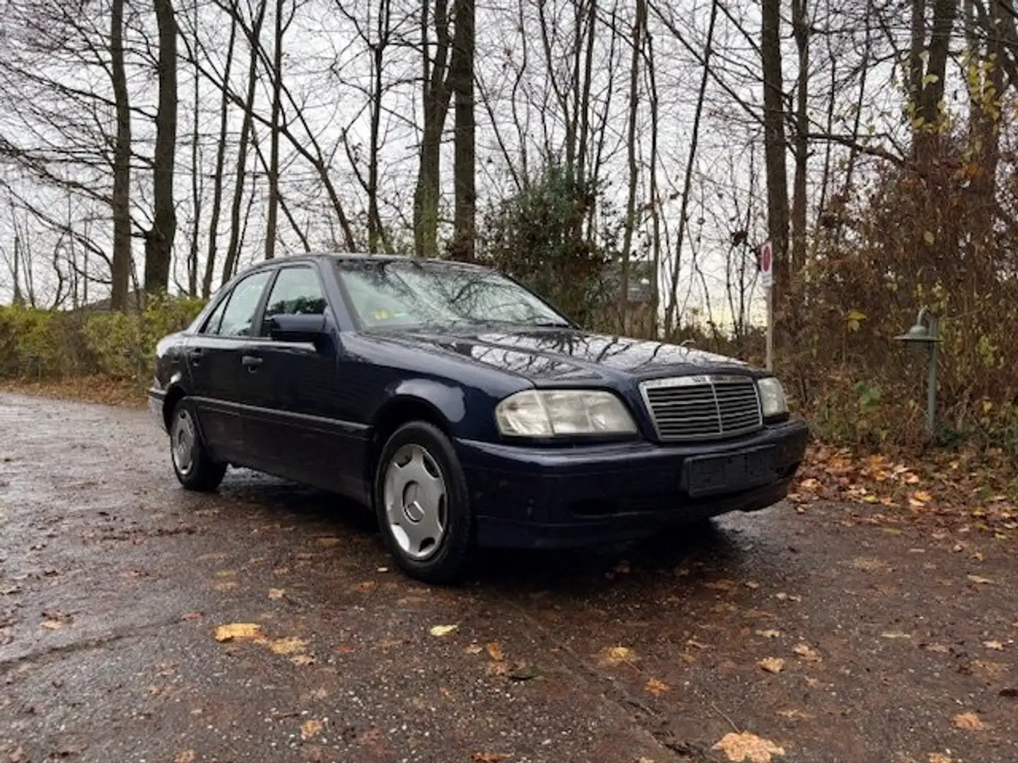 Mercedes-Benz C 200 Elegance Automatik Albastru - 2