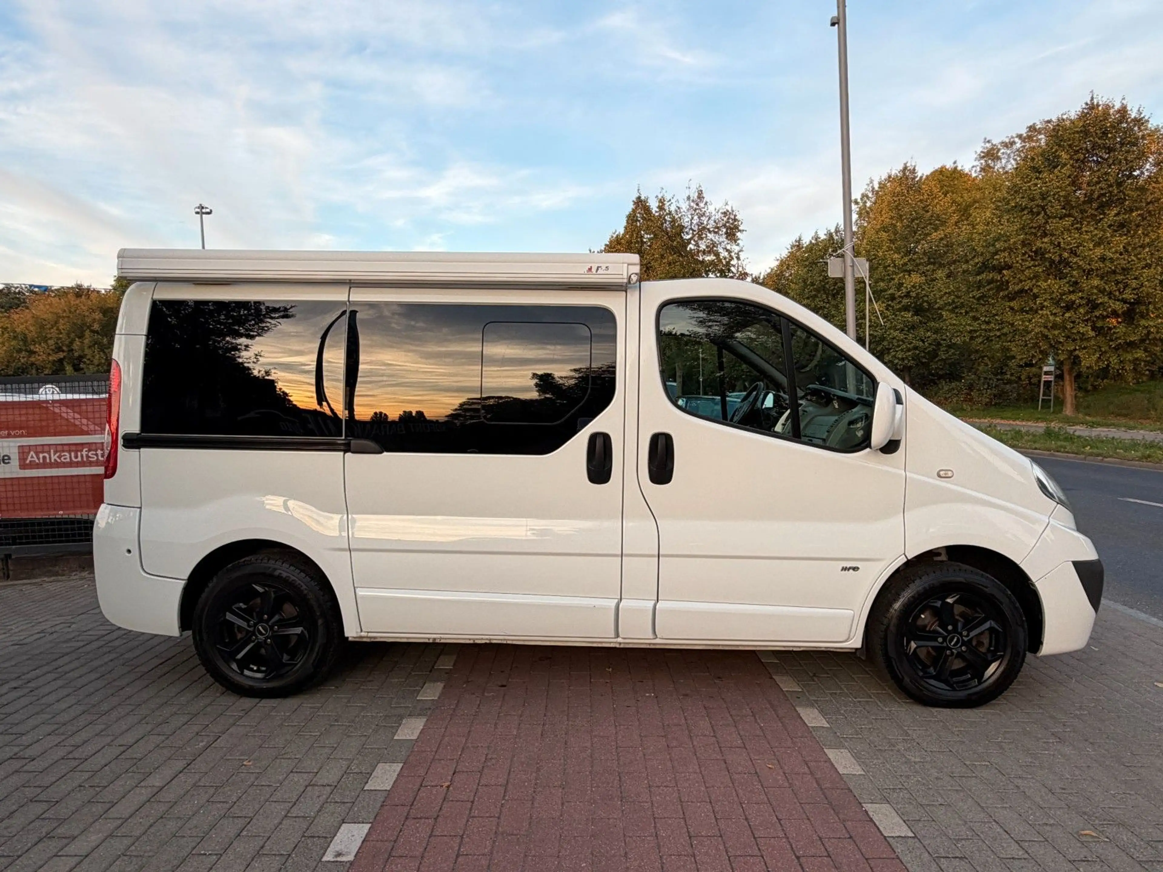 Opel Vivaro WESTFALIA*Markiese*Tisch*Bett*Sthzg*Ahk — photo 4