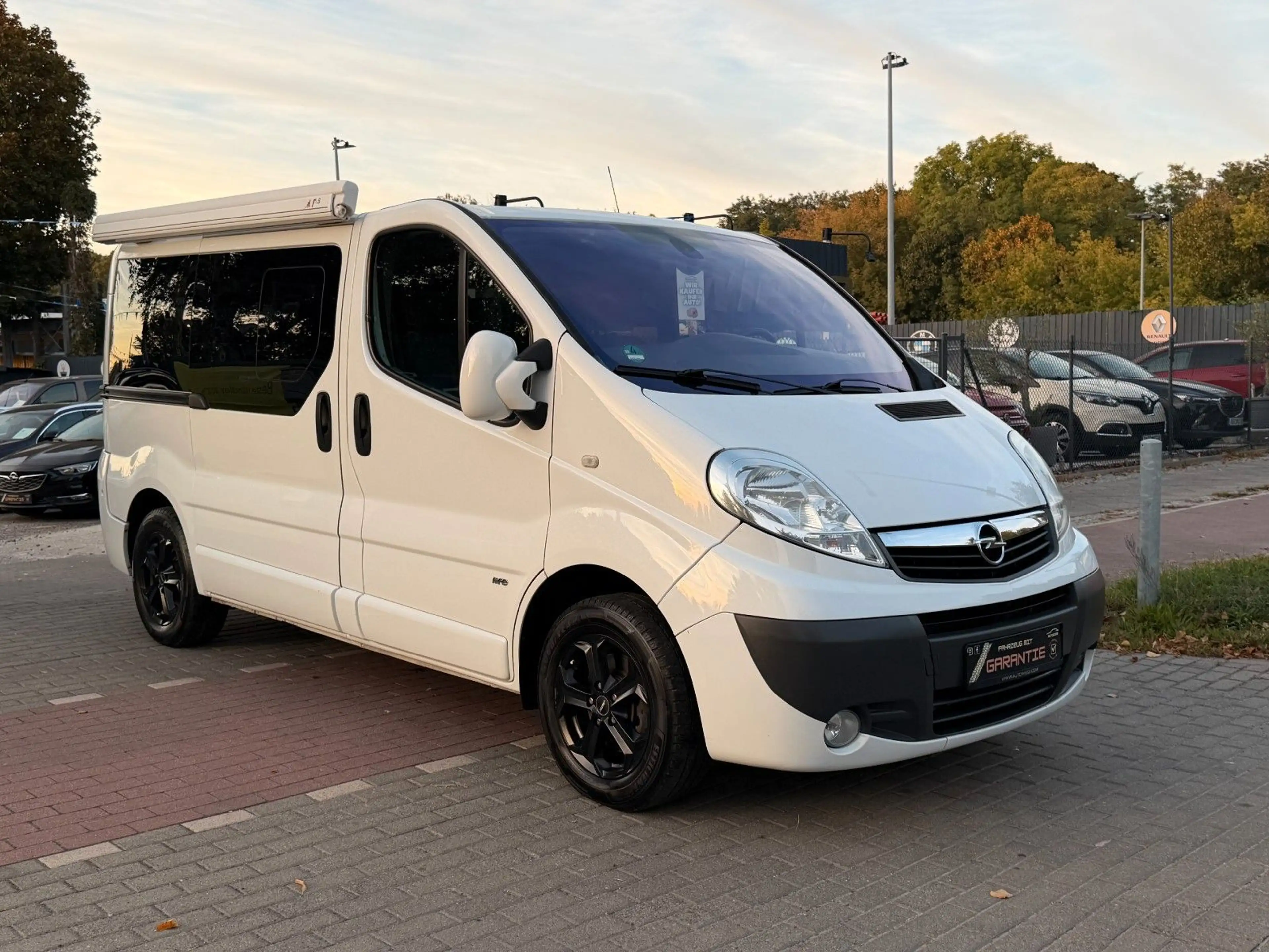 Opel Vivaro WESTFALIA*Markiese*Tisch*Bett*Sthzg*Ahk — photo 3