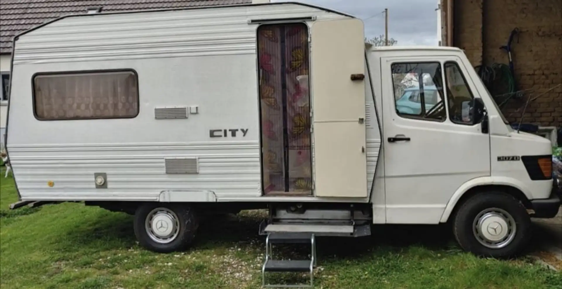 Mercedes-Benz 600 Weiß - 2