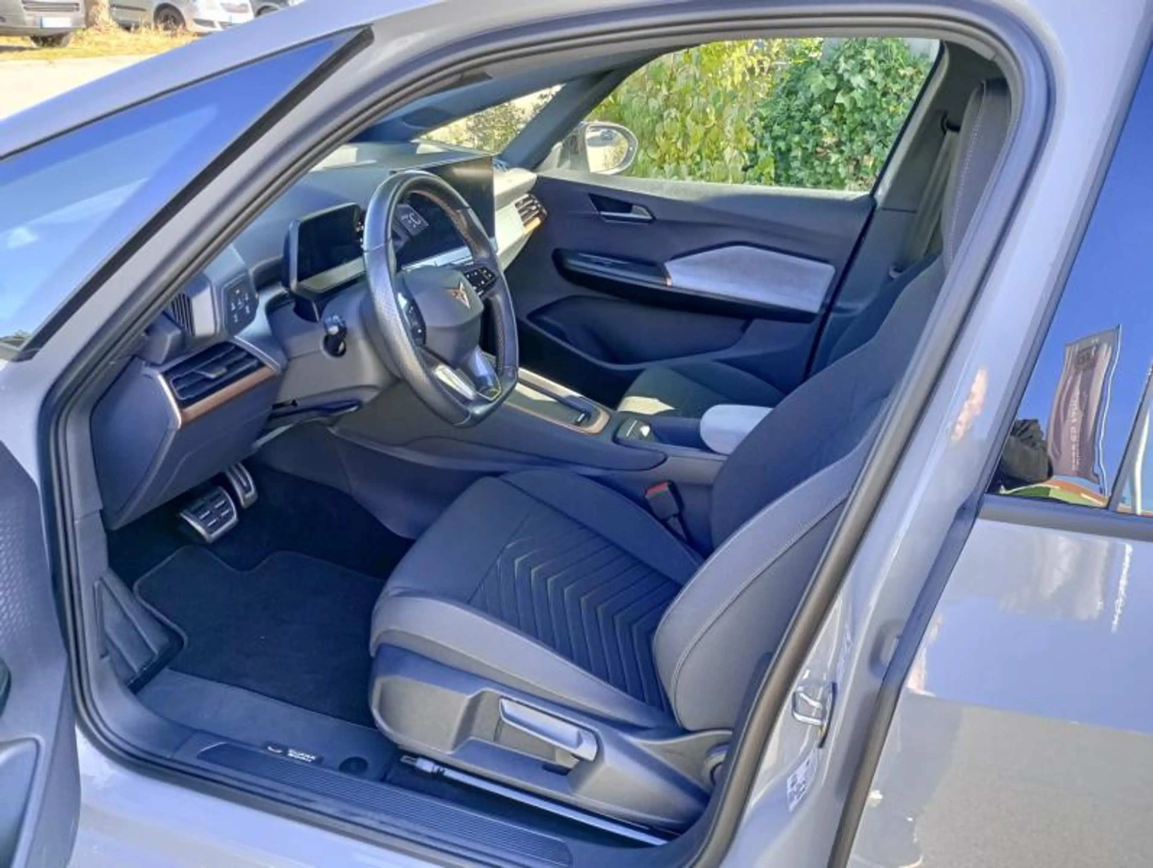 CUPRA Born 58 kWh Elektro — photo 5