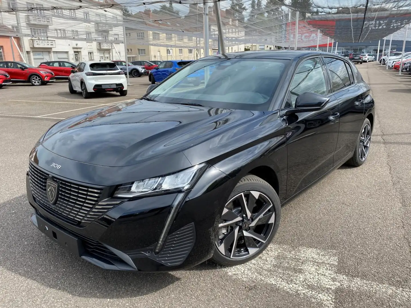 Peugeot 308 III 1.5 BlueHDi S\u0026S 130 EAT8 Allure AVEC PACK Noir - 1