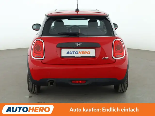 Mini Hatch view 5
