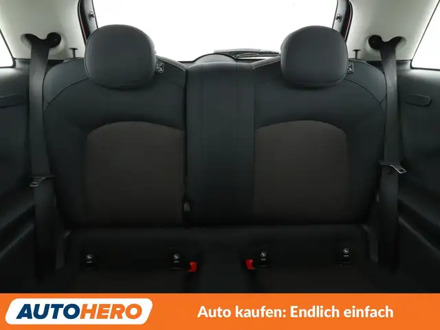 Mini Hatch view 15