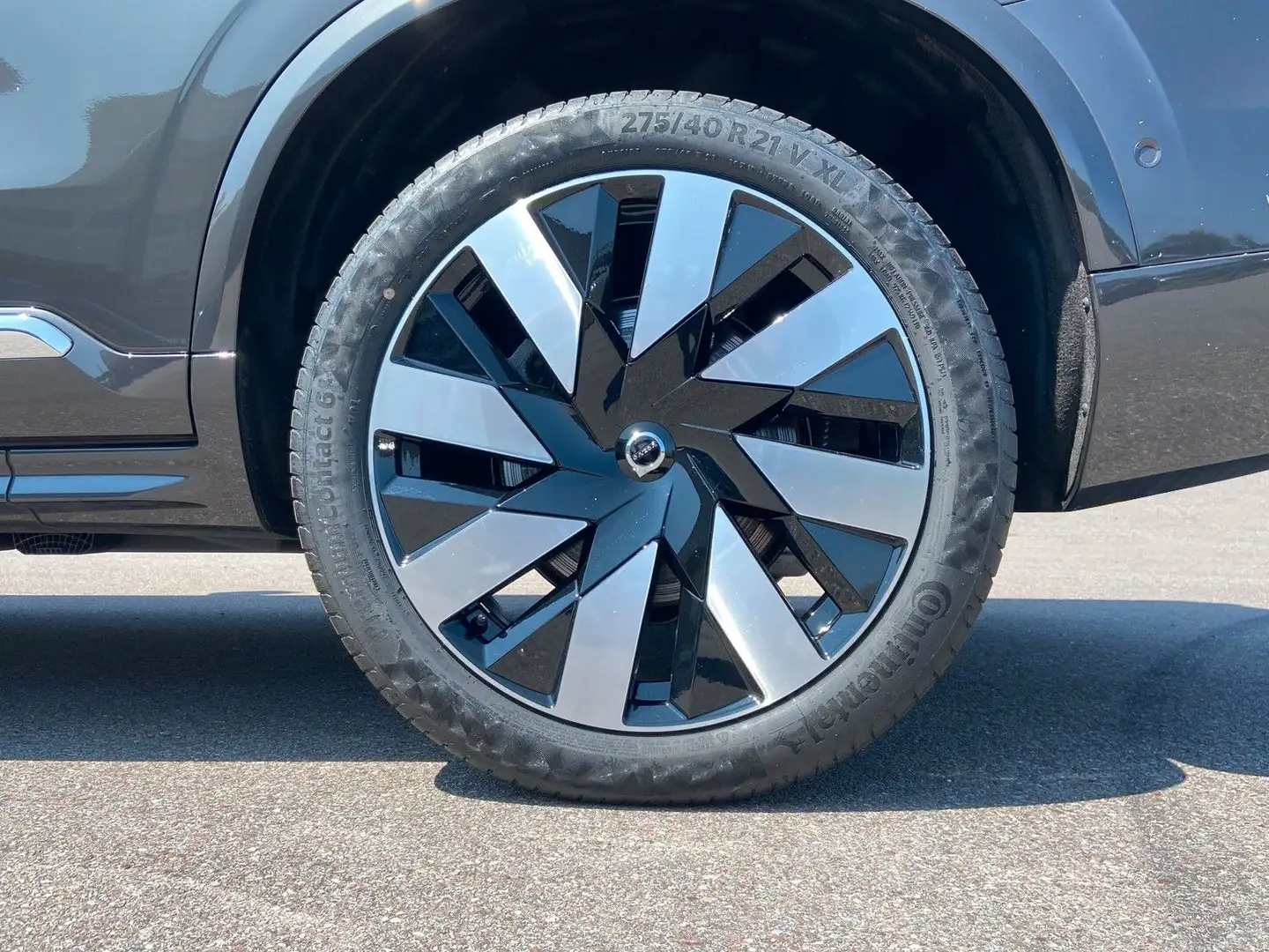 Volvo XC90 T8 AWD Recharge Plus Bright 7-Sitzer ACC Grau - 2