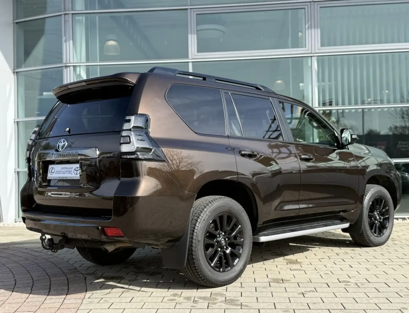 Toyota Land Cruiser 2.8 D-4D Automatik TEC-Edition*AHK * Marrone - 2