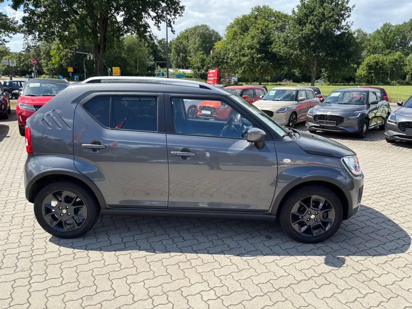 Suzuki Ignis Comfort Hybrid 1.2 CVT Grau - 2