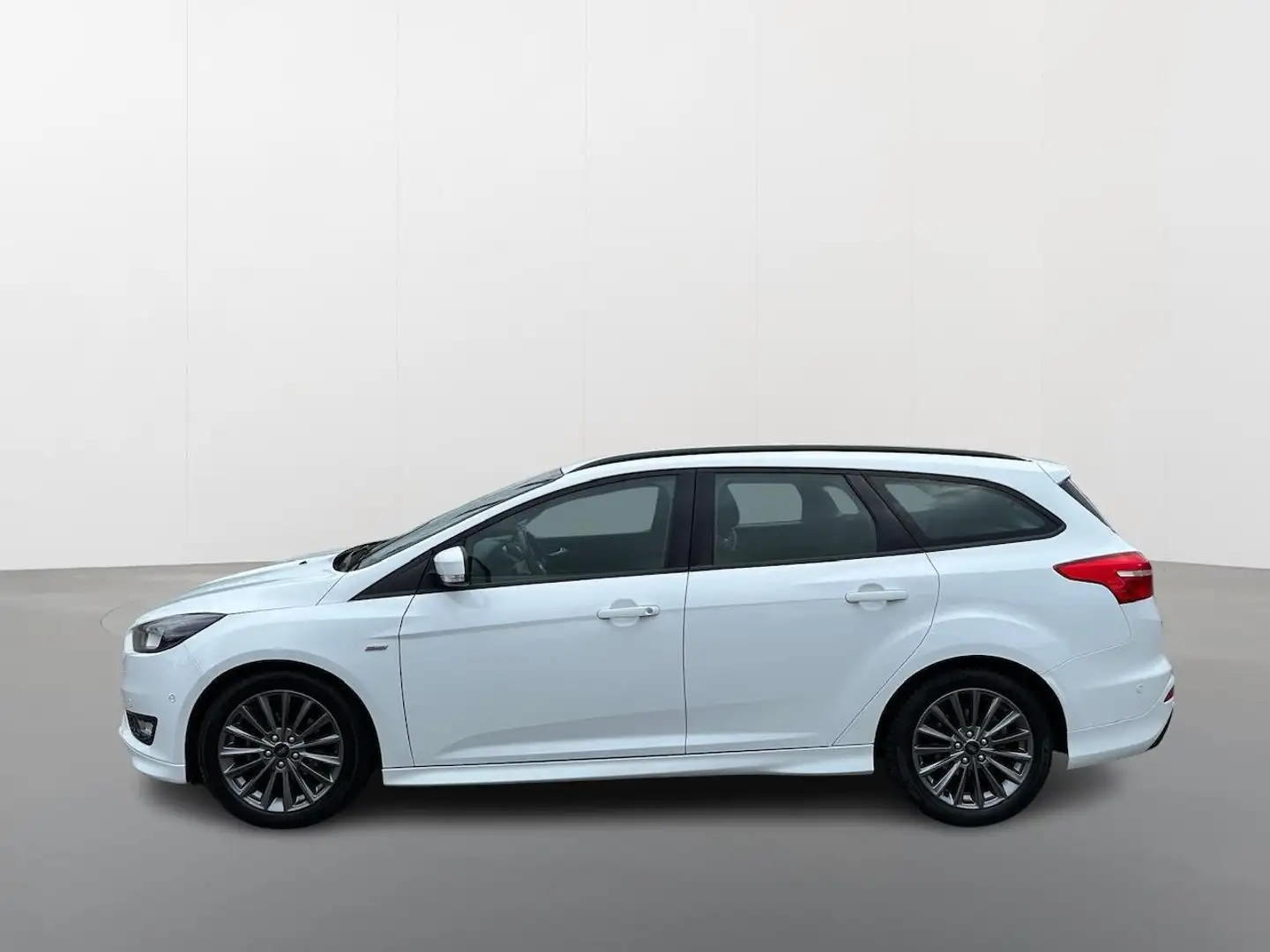 Ford Focus Wagon 1.0 ST-Line | Navigatie | Cruise Control | V Wit - 2