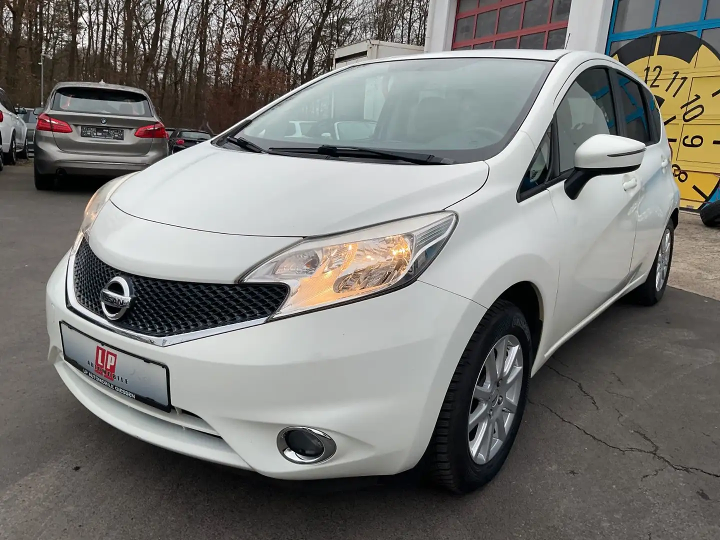 Nissan Note 1.2 Acenta Klima Tempo. TÜV Neu Weiß - 1