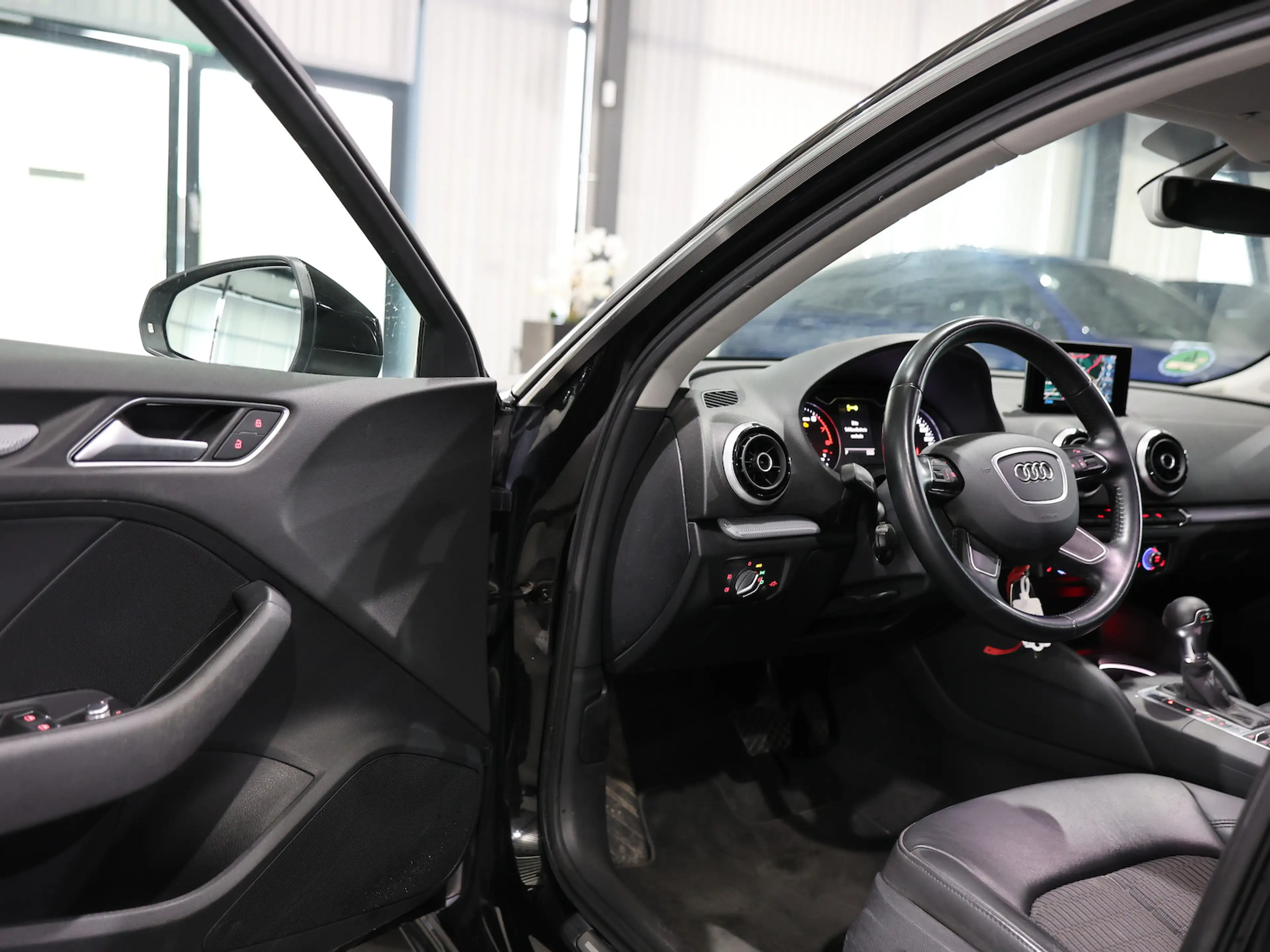 Audi A3 SPORTBACK 1.4 TSI ULTRA S-LINE SELECTION — photo 12