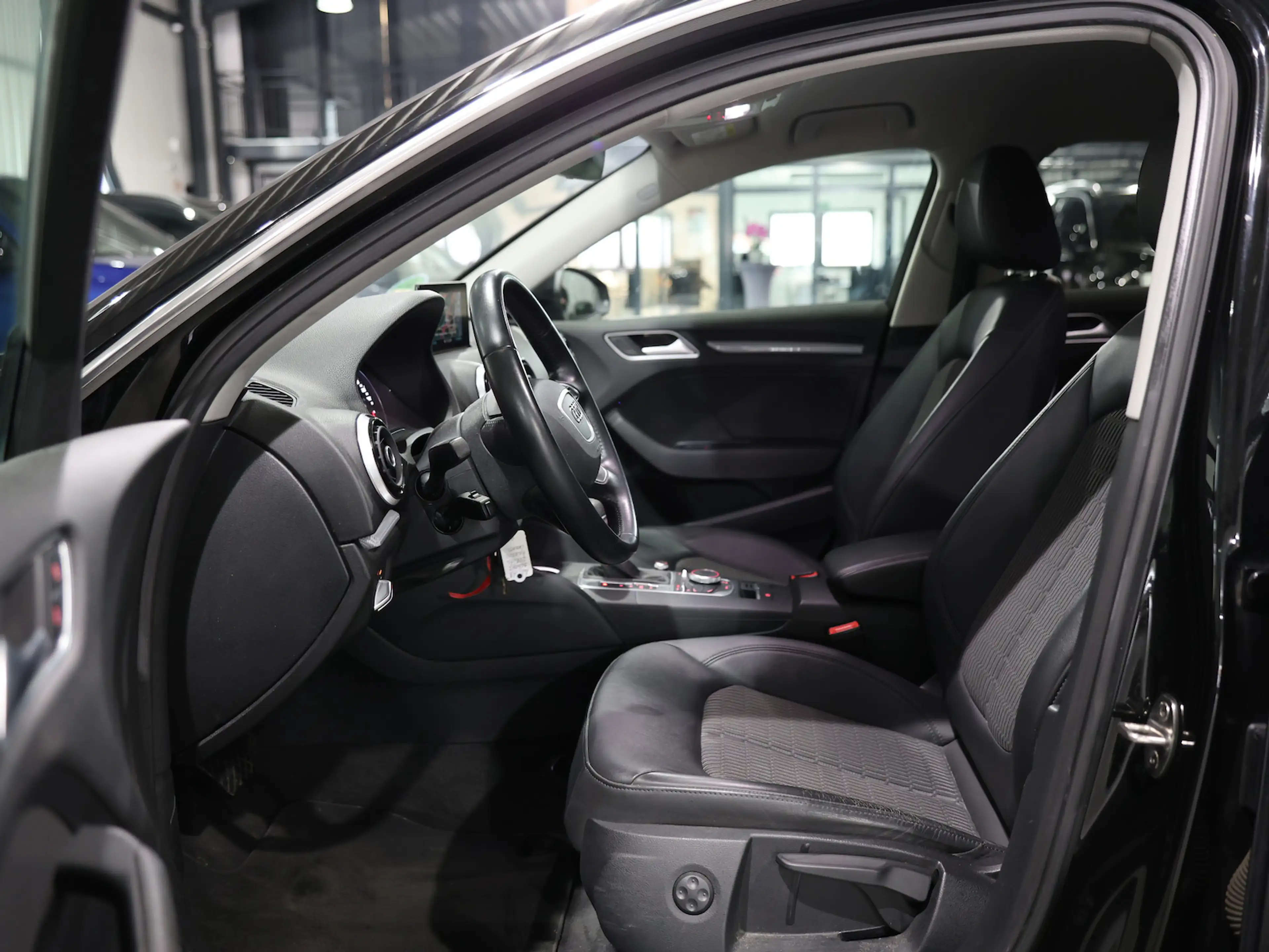 Audi A3 SPORTBACK 1.4 TSI ULTRA S-LINE SELECTION — photo 13