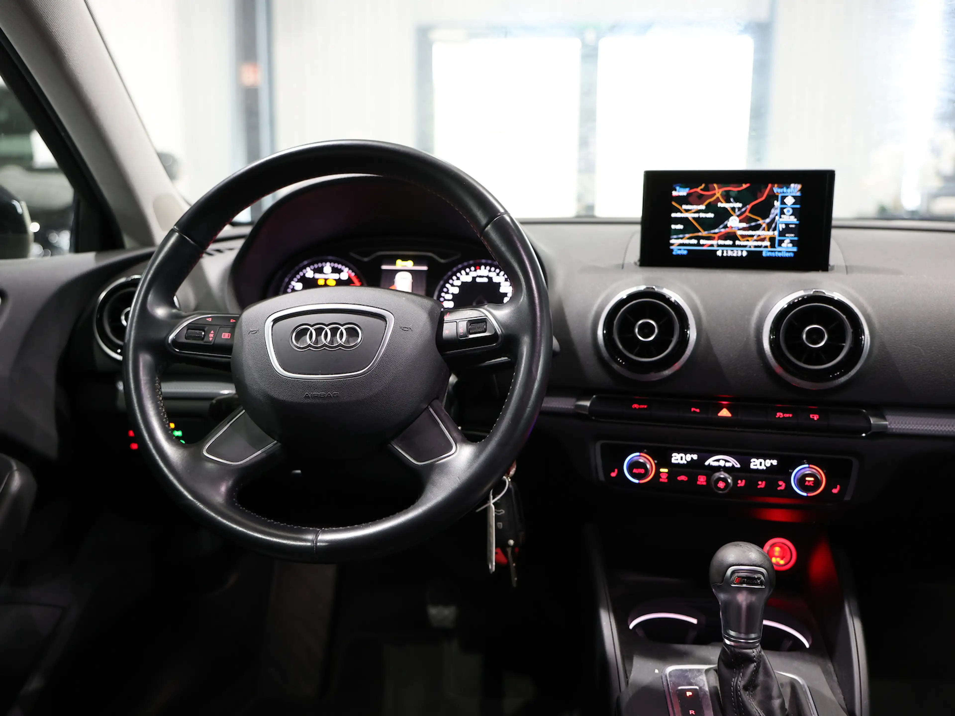 Audi A3 SPORTBACK 1.4 TSI ULTRA S-LINE SELECTION — photo 19