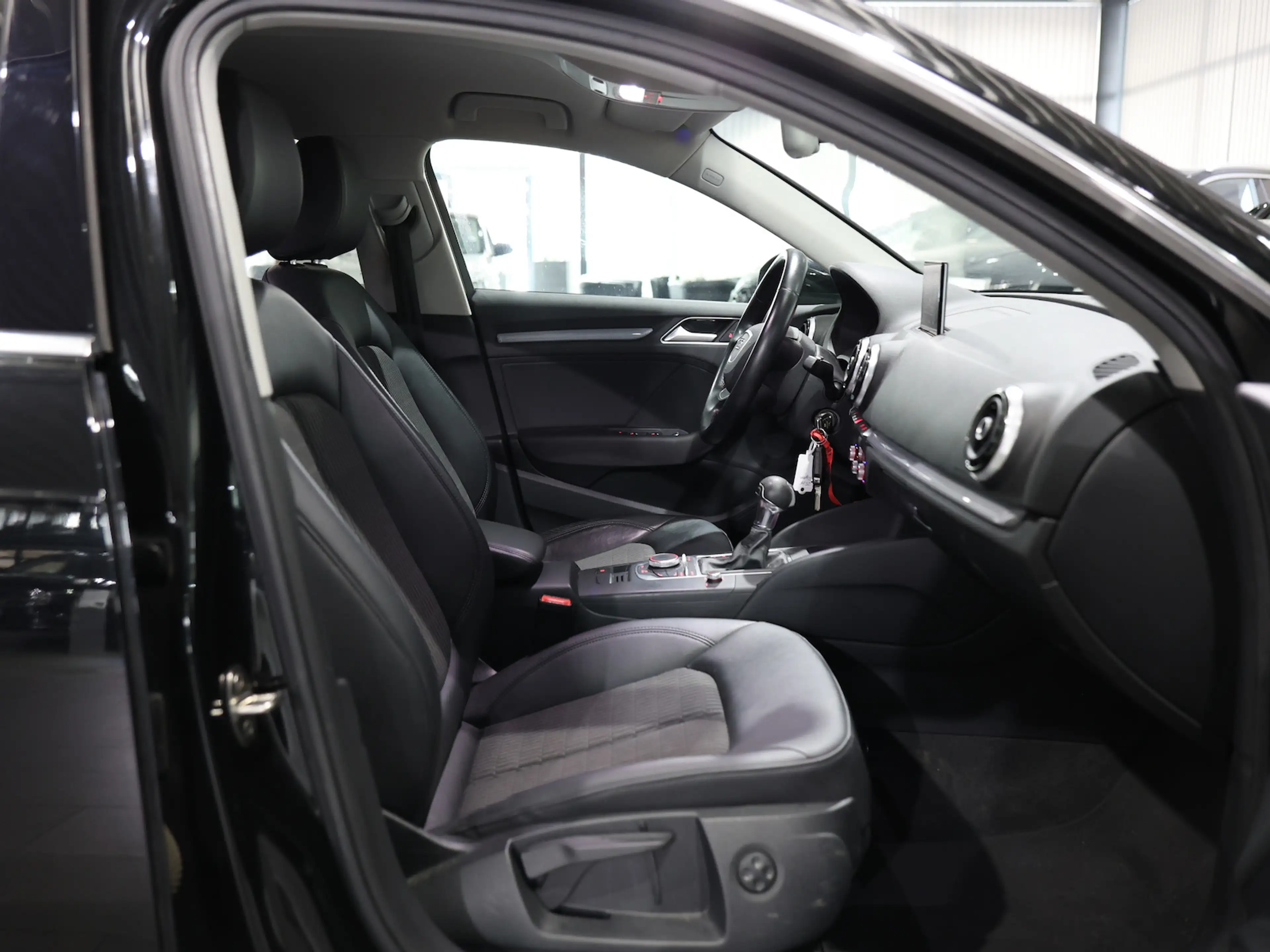 Audi A3 SPORTBACK 1.4 TSI ULTRA S-LINE SELECTION — photo 22