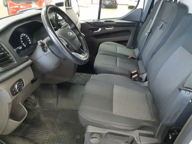 Ford Transit view 7