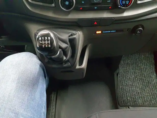 Ford Transit view 10