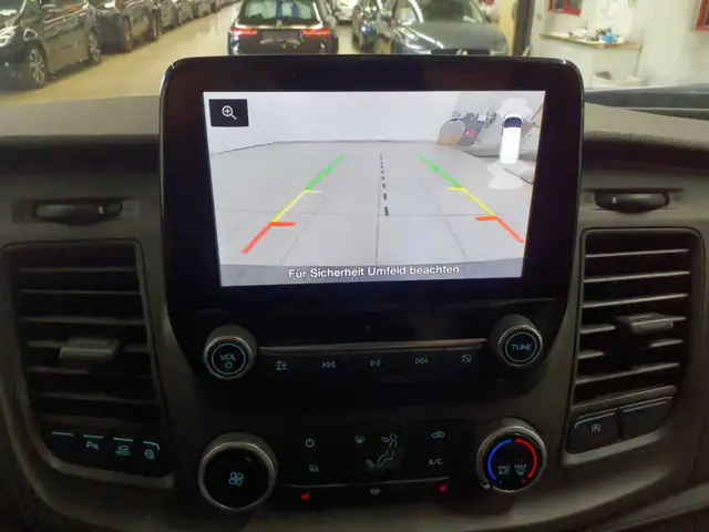 Ford Transit view 12