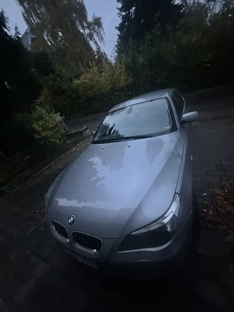 BMW 520 520i - 1
