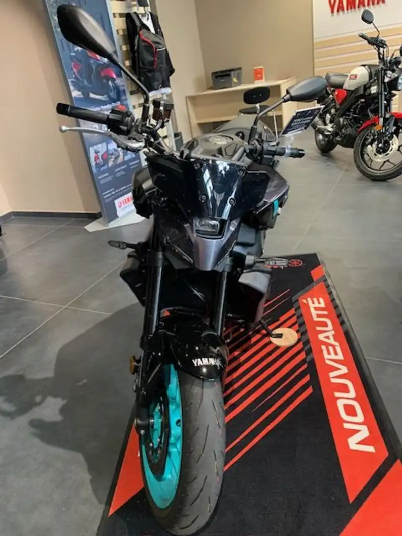 Yamaha MT-09 Gris - 2