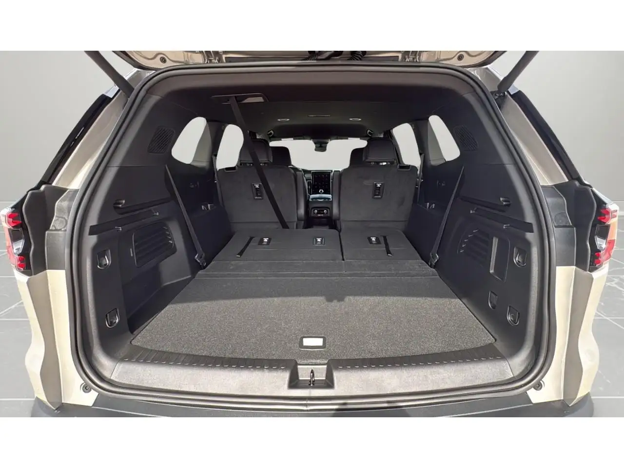 GMC Acadia снимка GMC Acadia